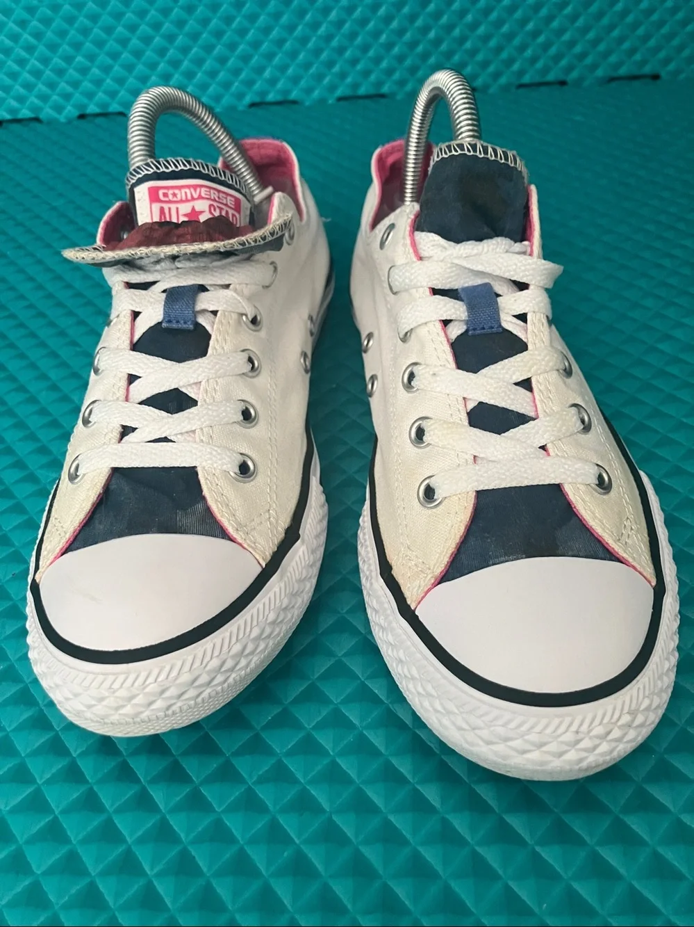 CONVERSE Big Girl Chuck Taylor All Star Low Top Double Tongue White sneakers 5.5